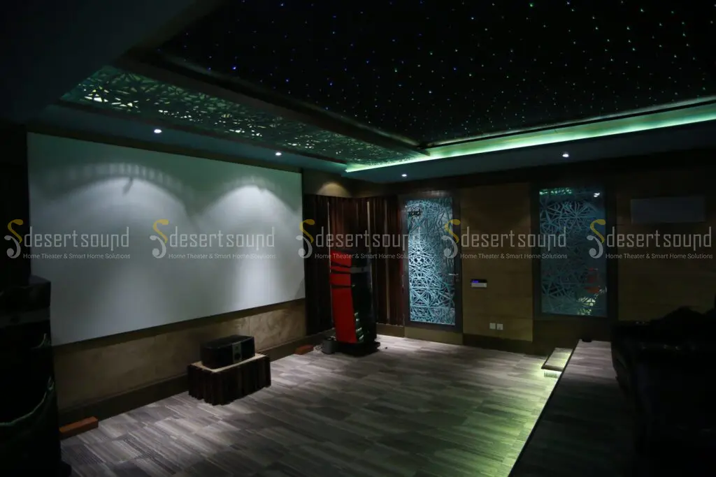 Compact Star-Ceiling Cinema image 1